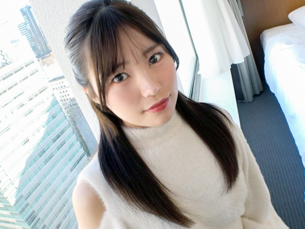 【素人】彼氏に浮気された美女が復讐のセックス！他人チンコをフェラチオ＆騎乗位で擦って発射させる！