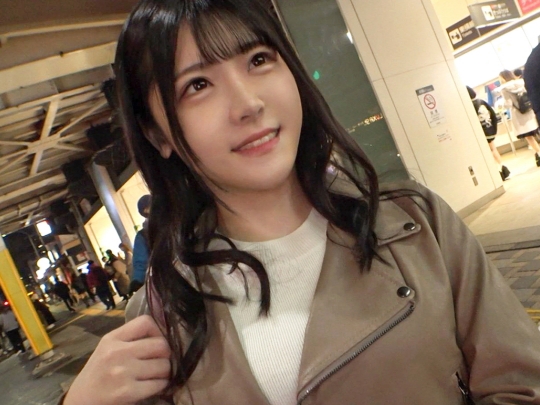 【バックで激ピストン】『あっ…ダメッ！』カワイイ美少女のマンコをバックからガンガン突きまくり！肉棒で奥まで貫かれ、感じまくる姿がエロすぎる！♡