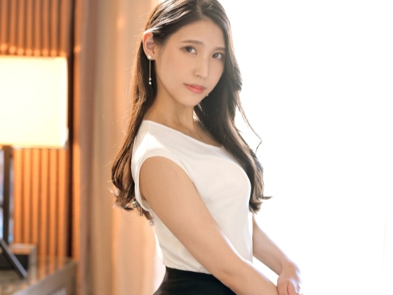 【極上フェラテク】美人お姉さんの濃厚フェラチオ！ビンビンのチンコをねっとりしゃぶる淫乱美女の口技に悶絶必至！エロすぎる舌使いで男を骨抜き♡
