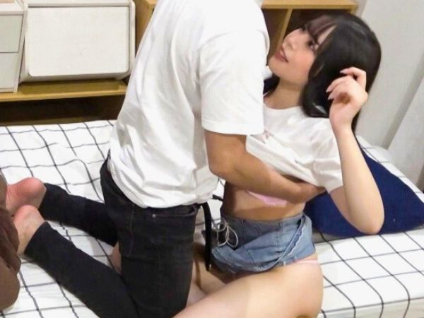 【ナンパ師】盗撮痴態！関西系の美少女が手コキ＆フェラで本性発揮してるやばい姿を御覧ください！！