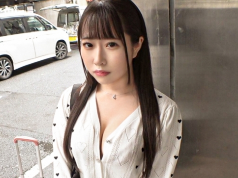 【巨乳美女をナンパ】デカパイ娘をゲット！乳首責めで感じまくり、トロトロ濡れたオマンコに硬直チンコをぶち込む！！巨乳揺らして乱れまくるエロさに興奮MAX♡