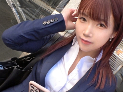【素人】可愛らしい声で保険の営業をしているOLをナンパ！スーツのままハメたらエロすぎましたｗｗｗ