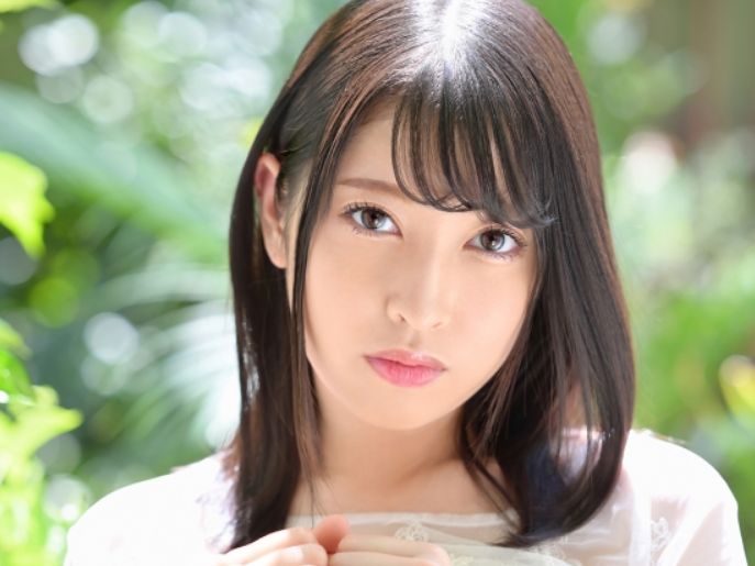【清純派美少女の初体験】『初めてで…恥ずかしい…』神谷凪ちゃんがデビュー作で大胆露出！ 二人の男に囲まれ、初々しい反応がエロすぎる！ 敏感なカラダがイキまくる！