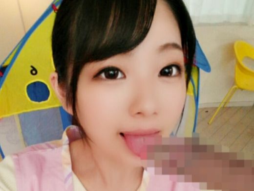 【保育士の裏の顔】『子供にはナイショだよ♡』おチンポ大好き保育士がエッチな表情でイキまくり！普段は優しいお姉さんが、ベッドの上ではドスケベモード全開！子供には見せられない大人の遊び♡