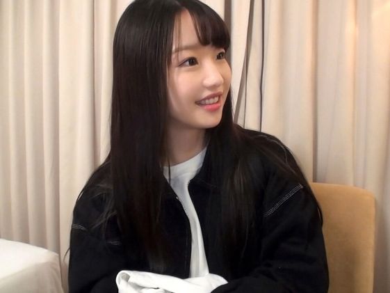 【金欠美少女の裏バイト】『お金欲しさに…』黒髪ロングの清楚系女子がデカチンに挑戦！ちっちゃな口で必死に咥え込む姿がエロかわいい♡お金のためならどこまでやっちゃうの？