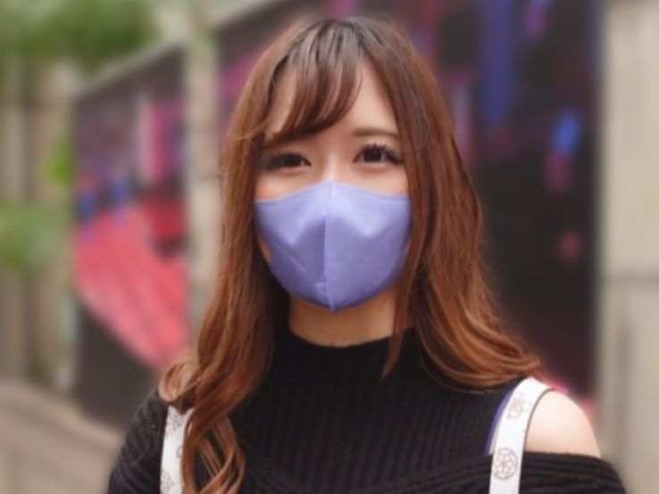 【むっちり人妻の淫らな本性】『ダメ…気持ち良すぎる…』27歳ゆるふわ系美人妻がカメラの前で大胆に変身！ぷにぷにボディを揺らし、チ●ポでイキ乱れる淫乱セックス♡