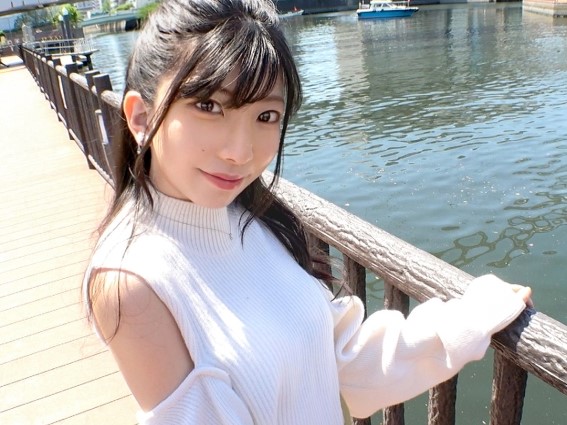 【ノーブラ美乳娘の敏感プレイ】『乳首が気持ち良すぎる…』ぽっちり乳首が浮き出るちっぱい娘を挿入！チンポの快感に喘ぎまくる姿がエロすぎる♡敏感な乳首を責められ、感じまくる姿に興奮必至！
