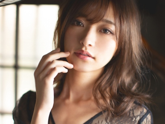 【衝撃デビュー】『初めてなのに…こんなに感じるなんて…』超絶美人なお姉さんがAV初挑戦！エロティックな絡み合いにフル勃起必至！美ボディを絡ませ、大胆に乱れる姿に興奮MAX！♡