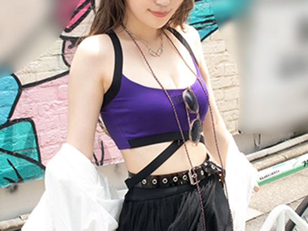 【ギャル巨乳の3P乱交】『ヤバい…気持ち良すぎる…』色白美肌のスタイル抜群ギャルが、手マンでビショ濡れに！生チンポ2本に挟まれ、激ピストンでイキまくり！最後は顔面にザーメンぶっかけ！♡