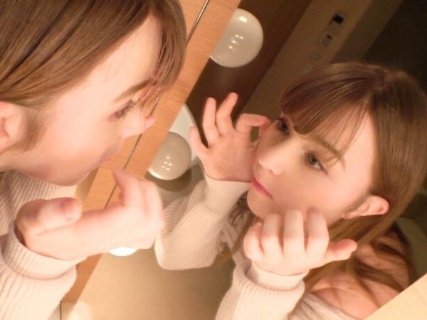 【国際色豊かなエロ体験】『カリフォルニア娘が日本チ●ポにメロメロ♡』金髪碧眼の白人美女が巨根に悶絶!異文化交流がエッチな方向に…暴発必至の喘ぎ声に注目!!