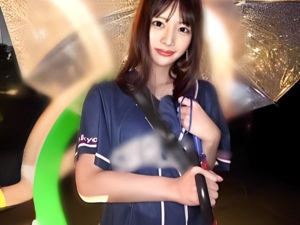 【美ボディ美女の淫乱プレイ】スタイル抜群のスレンダー美女がエロすぎる！チンポに跨り、美しく乱れまくる姿がヤバい♡映え狙いのSEXで本気イキ連発！