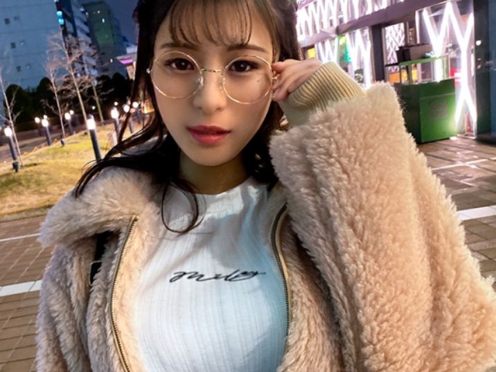 【G乳コスプレ】「我慢できないの、行こう…」体操服の美女、濃厚なSEXでイキまくり、エロすぎる姿に釘付け！