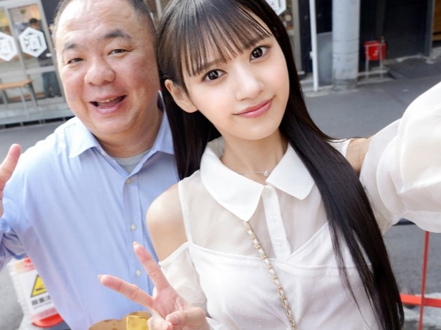 【八掛うみ】長い黒髪に極細ボディ！おじ好き極上美少女♥ベロもアナルも舐め上げ綺麗なつるマンでおじチンポと０距離密着交尾！