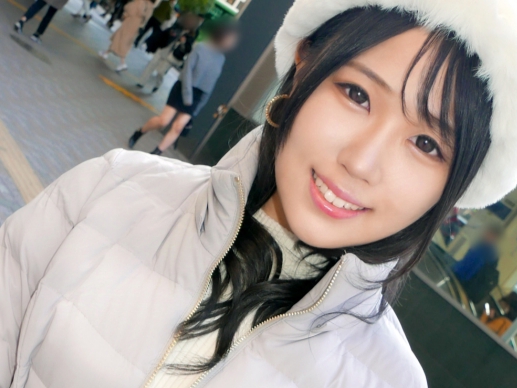 【無毛マ●コを責めまくり】『あっ…そこダメぇ…』キュートなパイパン娘の敏感な部分をいじり倒す！手マンとクンニでヌルヌルに濡れちゃう無防備なアソコを徹底的に責めまくる！♡