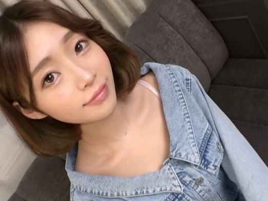 【微乳美少女の敏感乳首】ちっぱい美少女の乳首をコリコリ責め！巨根チンコに夢中になり、お口いっぱいに咥え込む姿がエロかわいい♥