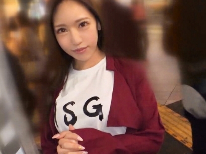 【ナンパ美女の敏感ボディ】街で見つけたエッチな美女をクンニで責めまくり！マン筋を刺激され、我慢できずチ○コを咥え込むスケベな反応が最高！フェラチオしながら感じちゃう姿に興奮間違いなし！！