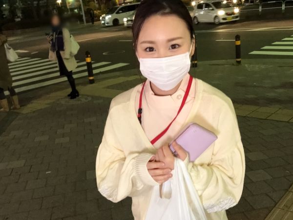 【街角で見つけた天使】マスク越しの笑顔が可愛い歯科助手、実はエロい！？美乳色白美女が下品なフェラでご奉仕♥プリッと美尻を激しく突きまくる！！