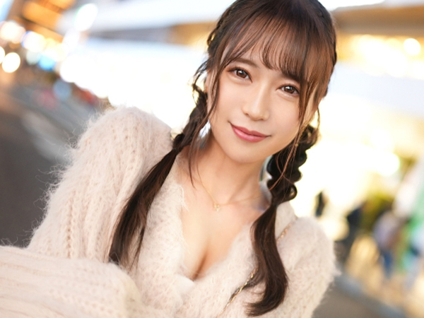 ＜居酒屋女子＞シロウト娘のスレンダーボディ卑猥すぎるっ…クンニされたら本気で感じちゃってるし！！