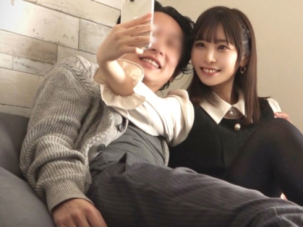 【裏アカ女子大生と秘密の盗撮セックス】『やだ…撮らないで…』SNSで見つけた女子大生を連れ込み、即席恋人プレイで濃厚性交！敏感なおまんこを激しく責められ、イキまくる姿がエロすぎる…♥ リアルな喘ぎ声と恥じらう表情がたまらない！