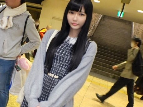 【無毛美少女の甘い誘惑】『気持ちいい…もっと…』キュートすぎるロリっ娘がパイパンオマンコを大胆披露！肉棒を咥え込み、エロかわフェラで男を骨抜きに！