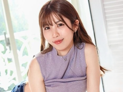 【若妻アルバイト】旦那に内緒で小遣い稼ぎ！プレゼント代欲しさにAV出演、側位ピストンで喘ぎ声我慢できず…若奥様の敏感ボディが快感に震える！♡