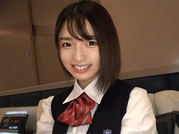 【制服美少女】金欠ロリっ娘がオジサンと危険なバイト！カメラ回して制服姿でエッチな撮影♡無邪気な顔にザーメンぶっかけちゃう！