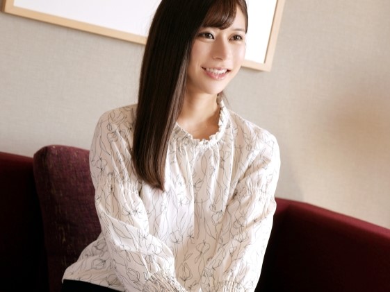 【素人】スレンダーなハーフ美女と天国セックス♡元モデルのメス穴を手マンで潮吹きさせて突きまくる♡